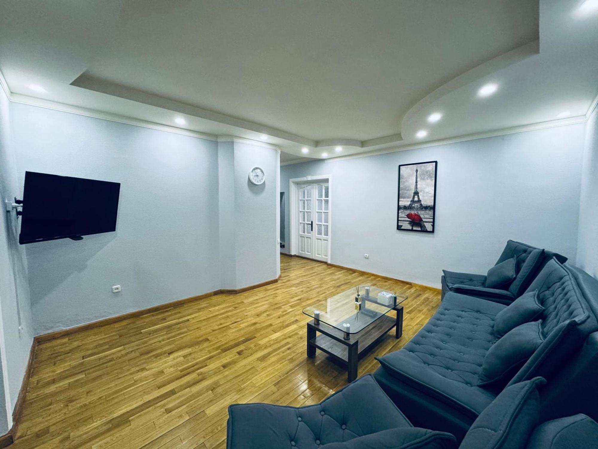 Classic Family Apart In The Center With 4 Rooms طشقند المظهر الخارجي الصورة