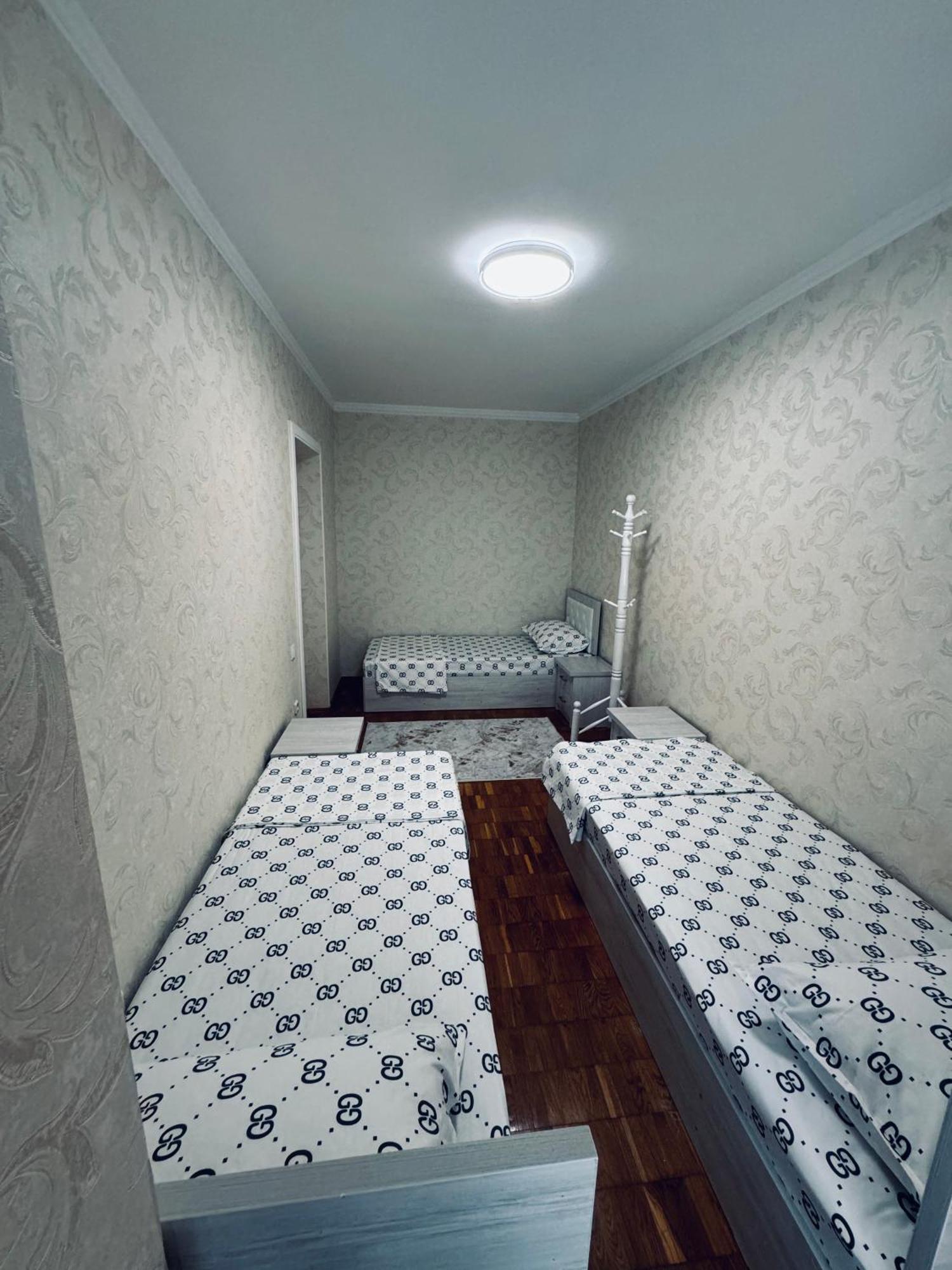 Classic Family Apart In The Center With 4 Rooms طشقند المظهر الخارجي الصورة