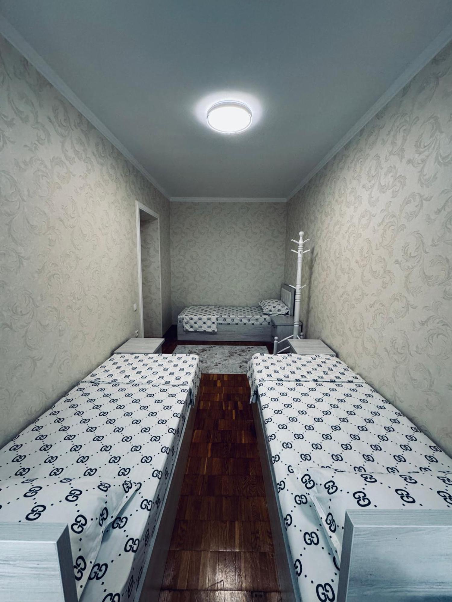Classic Family Apart In The Center With 4 Rooms طشقند المظهر الخارجي الصورة