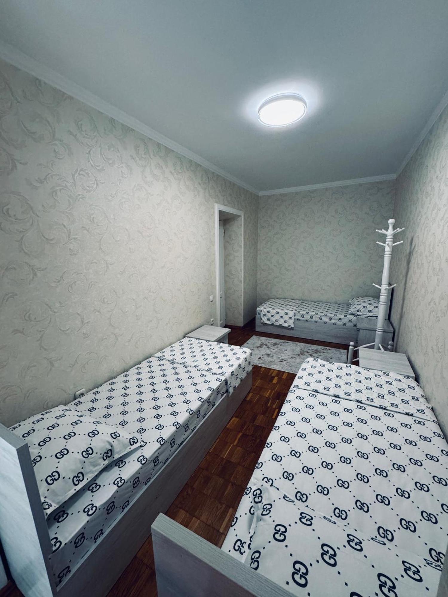 Classic Family Apart In The Center With 4 Rooms طشقند المظهر الخارجي الصورة